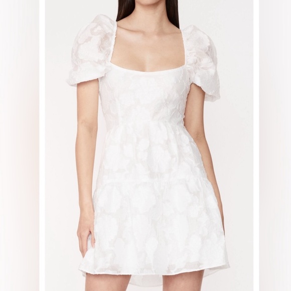 Bardot Frankie Tiered Mini Dress Size M NEVER WORN - Picture 1 of 10